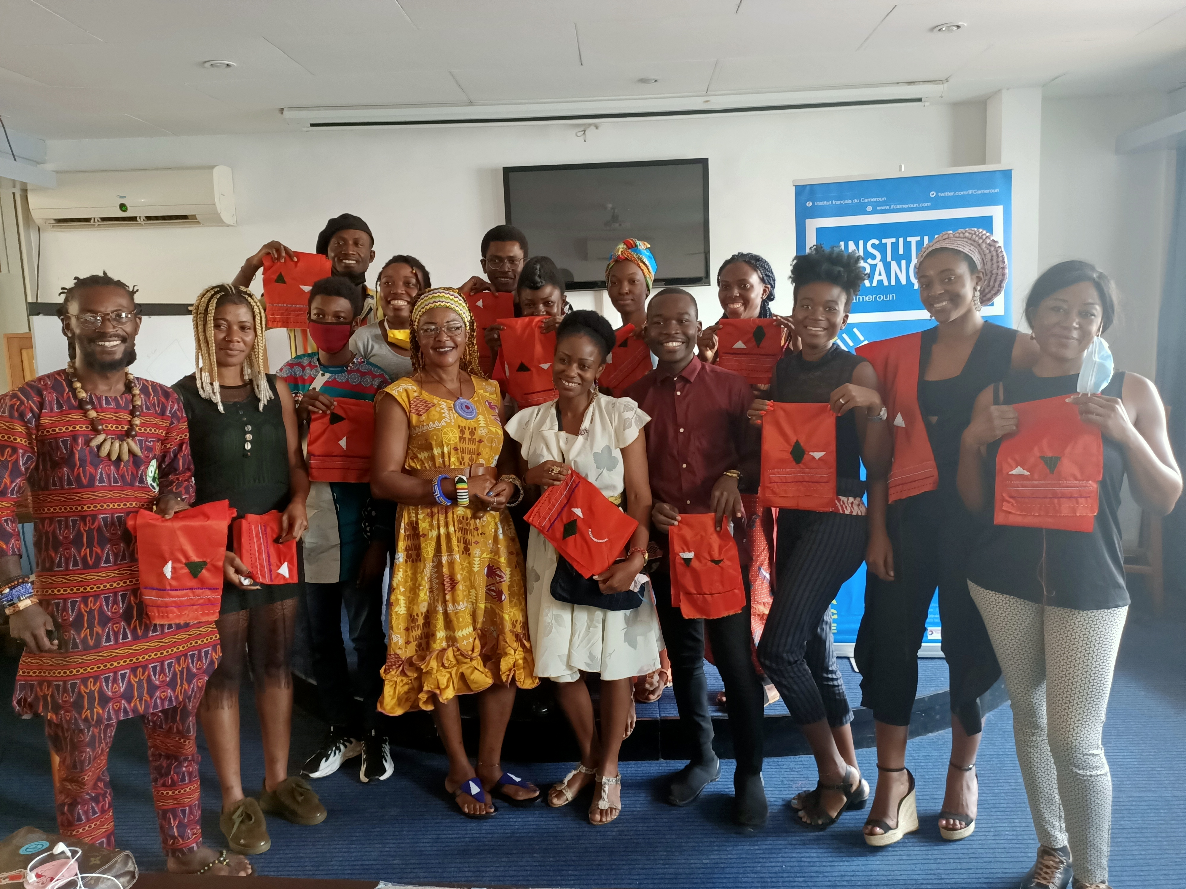 Atelier Professionel – Le Travail de Perles sur le Textile avec Igénie Nomba à l’IFC