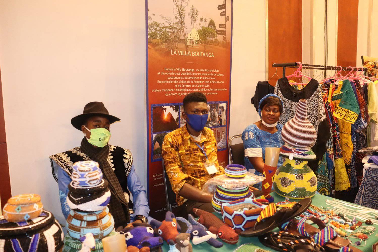 La Fondation Gacha à la Foire artisanale du Hilton hôtel-Yaoundé